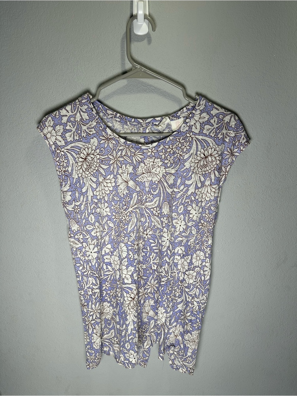 Women's Lavender Floral Cap-Sleeve Blouse